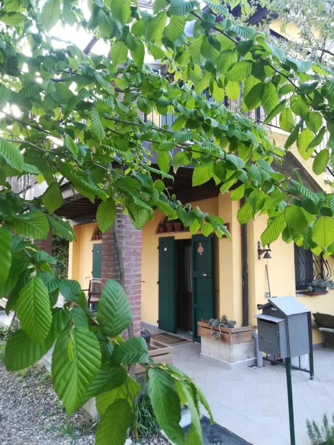 Casa In Campagna Oltrepo' Pavese Montecalvo Versiggia Exterior photo